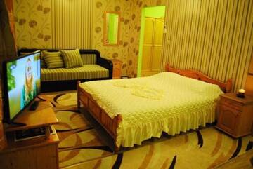 Фото номера Номер-студио с кроватью размера &quot;king-size&quot; и диван-кроватью Отель Hotel Svishtov г. Свиштов 4